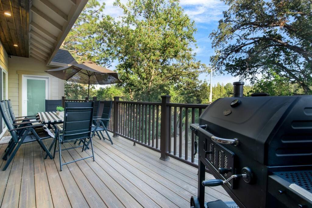 New Luxury Lake House In Pine Mountain Lake Close To Yosemite! Perfect For All Seasons! Great For Retreats, Getaways, Celebrations, And More! Groveland Bagian luar foto