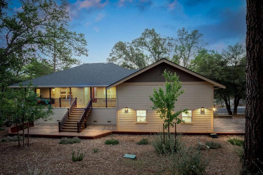 New Luxury Lake House In Pine Mountain Lake Close To Yosemite! Perfect For All Seasons! Great For Retreats, Getaways, Celebrations, And More! Groveland Bagian luar foto