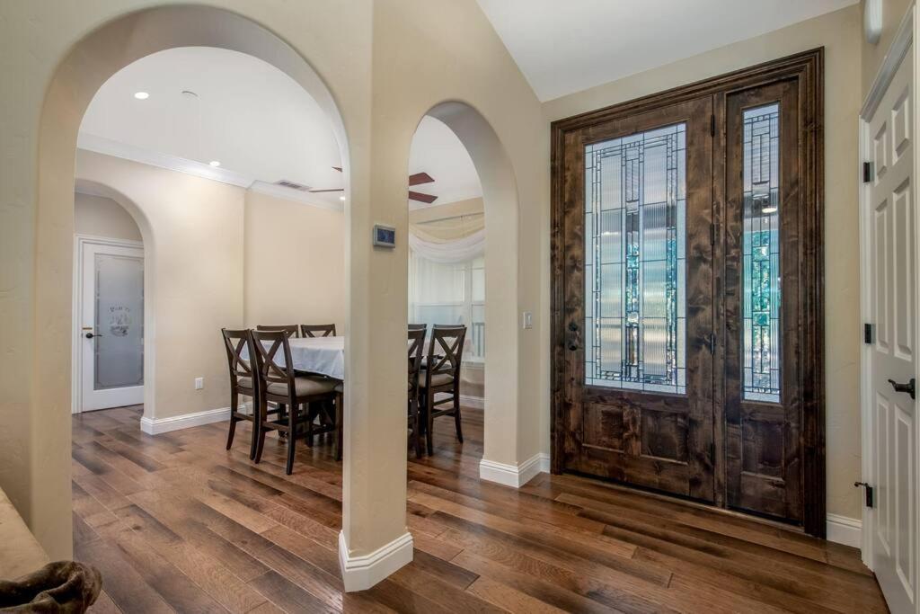 New Luxury Lake House In Pine Mountain Lake Close To Yosemite! Perfect For All Seasons! Great For Retreats, Getaways, Celebrations, And More! Groveland Bagian luar foto