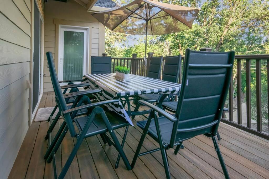 New Luxury Lake House In Pine Mountain Lake Close To Yosemite! Perfect For All Seasons! Great For Retreats, Getaways, Celebrations, And More! Groveland Bagian luar foto