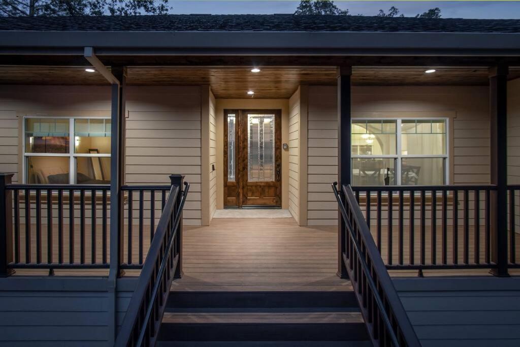 New Luxury Lake House In Pine Mountain Lake Close To Yosemite! Perfect For All Seasons! Great For Retreats, Getaways, Celebrations, And More! Groveland Bagian luar foto