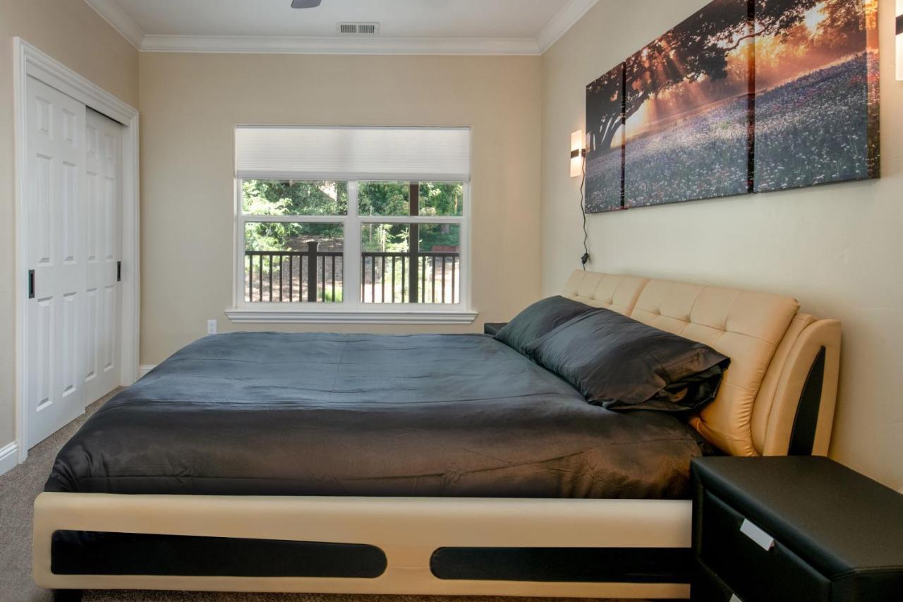 New Luxury Lake House In Pine Mountain Lake Close To Yosemite! Perfect For All Seasons! Great For Retreats, Getaways, Celebrations, And More! Groveland Bagian luar foto