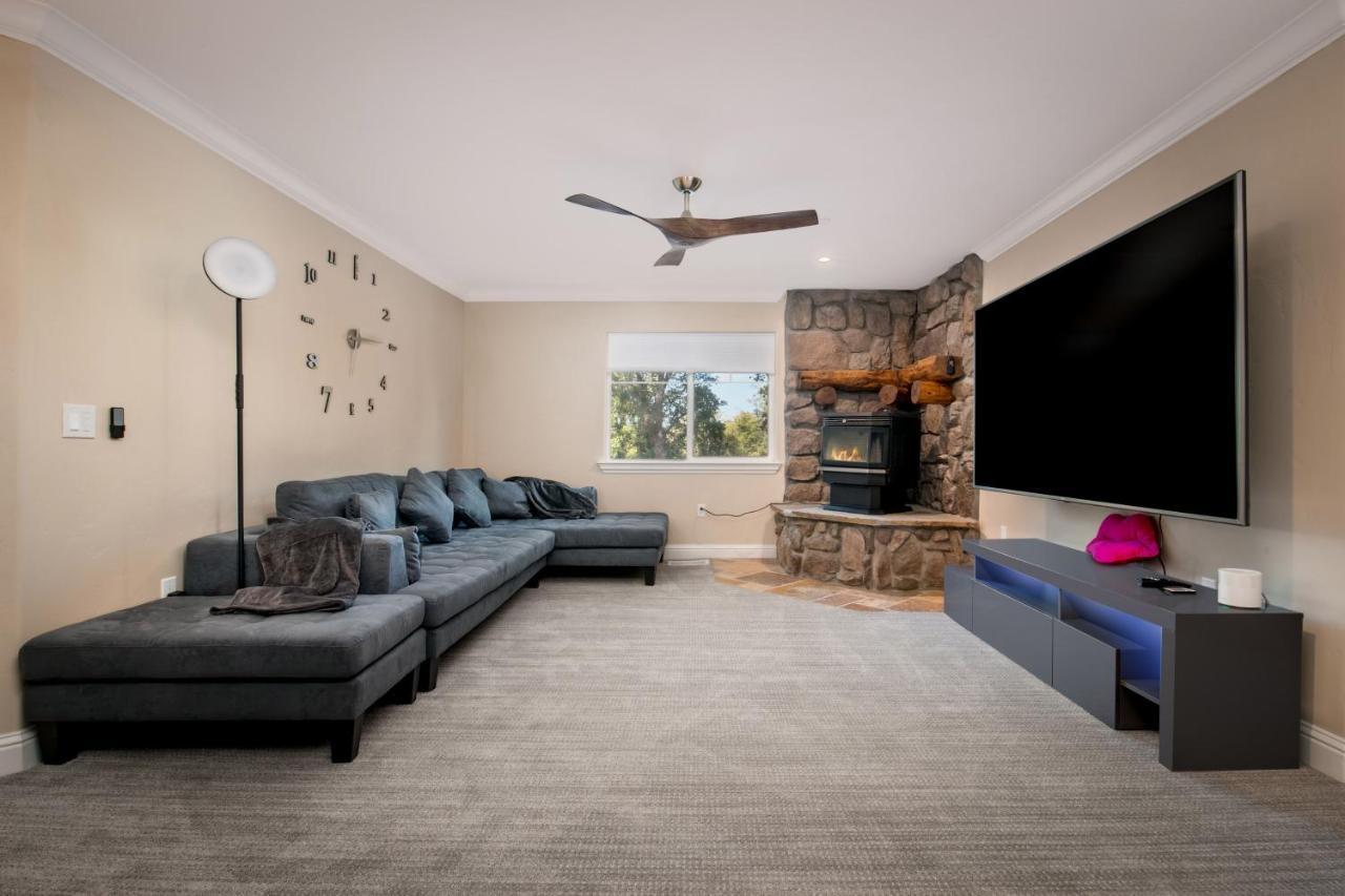 New Luxury Lake House In Pine Mountain Lake Close To Yosemite! Perfect For All Seasons! Great For Retreats, Getaways, Celebrations, And More! Groveland Bagian luar foto
